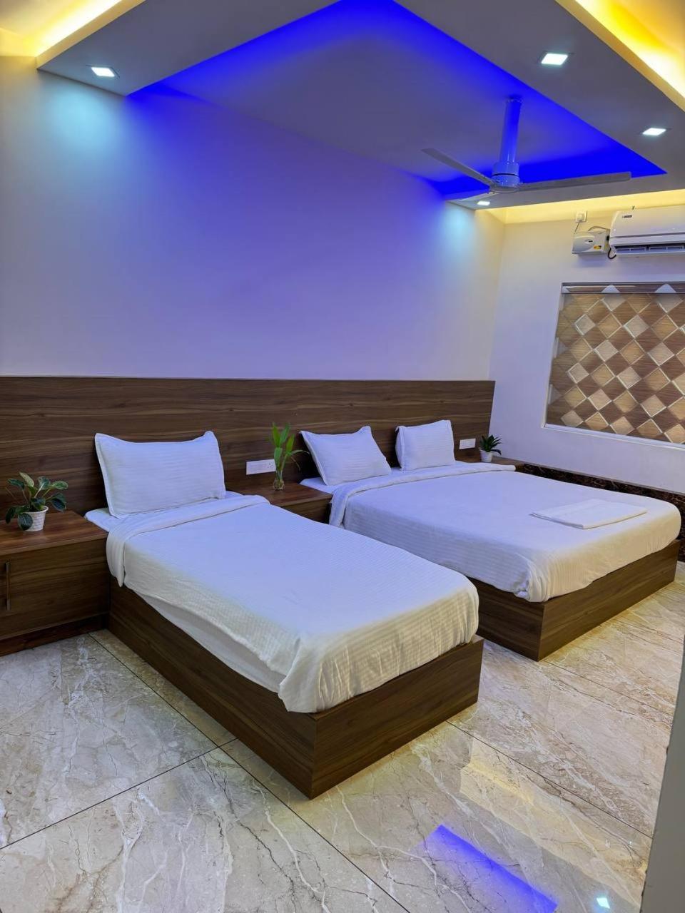 ホテル Krishnakripa Premium Residency Kochi エクステリア 写真